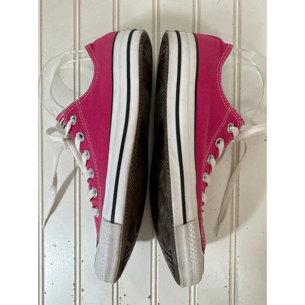Converse Chuck Taylor All Star Low Women 9 Pink Canvas Sneakers 144806F
